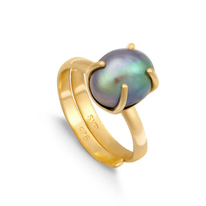 Veta Black Baroque Pearl Gold Ring